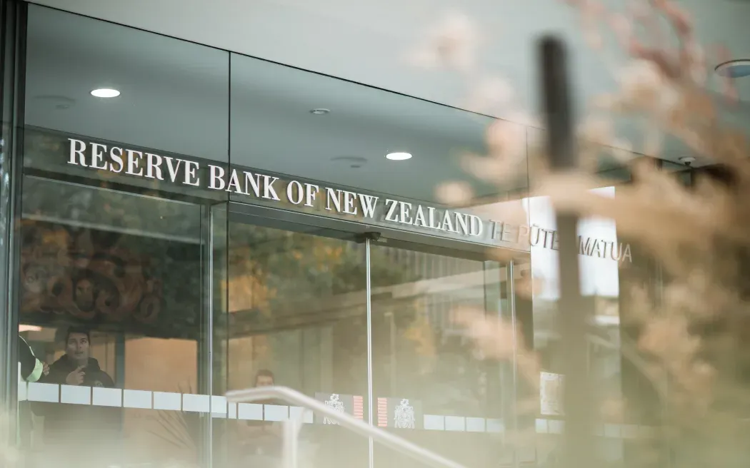 经济学家预测储备银行今年将大幅降息；MBIE呼吁自愿裁员