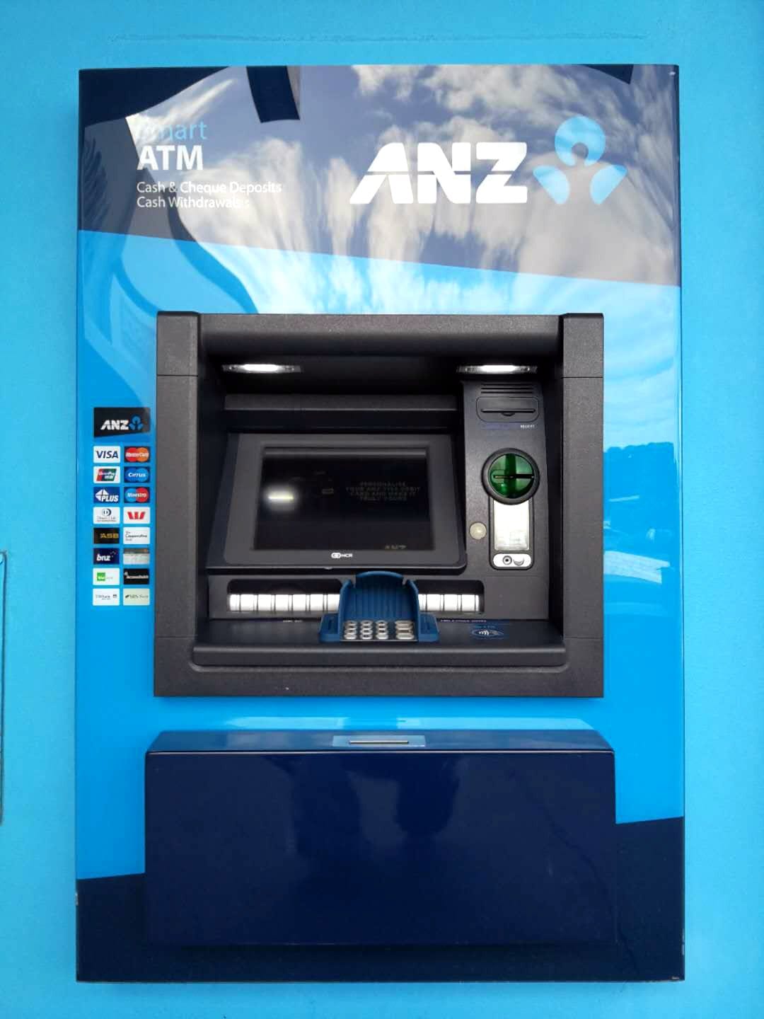 新西兰自动提款机入卡口上被动手脚的可能性