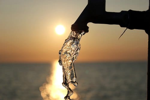 奥克兰人将迎来三周“自来水危机”，建议每人每天减少用水20升