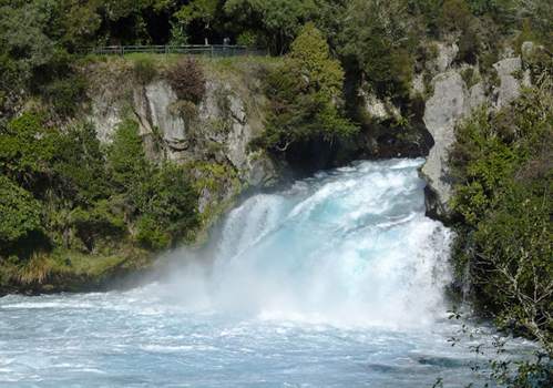 新西兰胡卡瀑布Huka Falls