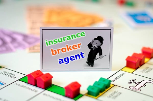 保险代理人 Insurance Agent 和保险经纪人 Insurance Broker 有什么异同