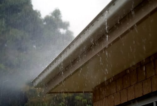 新西兰房屋的雨水槽如何清理和维护