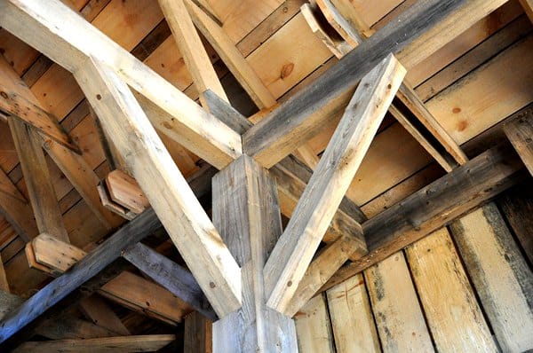 新西兰漏水房的木框架维修费用如何计算？
