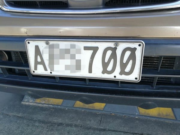 新西兰的车辆号牌字体新旧版本对比
