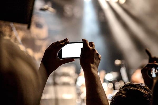 rules-around-taking-photos-or-filming-in-public-places