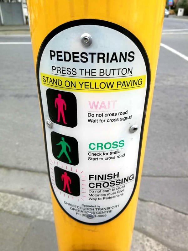 pedestrians-traffic-light
